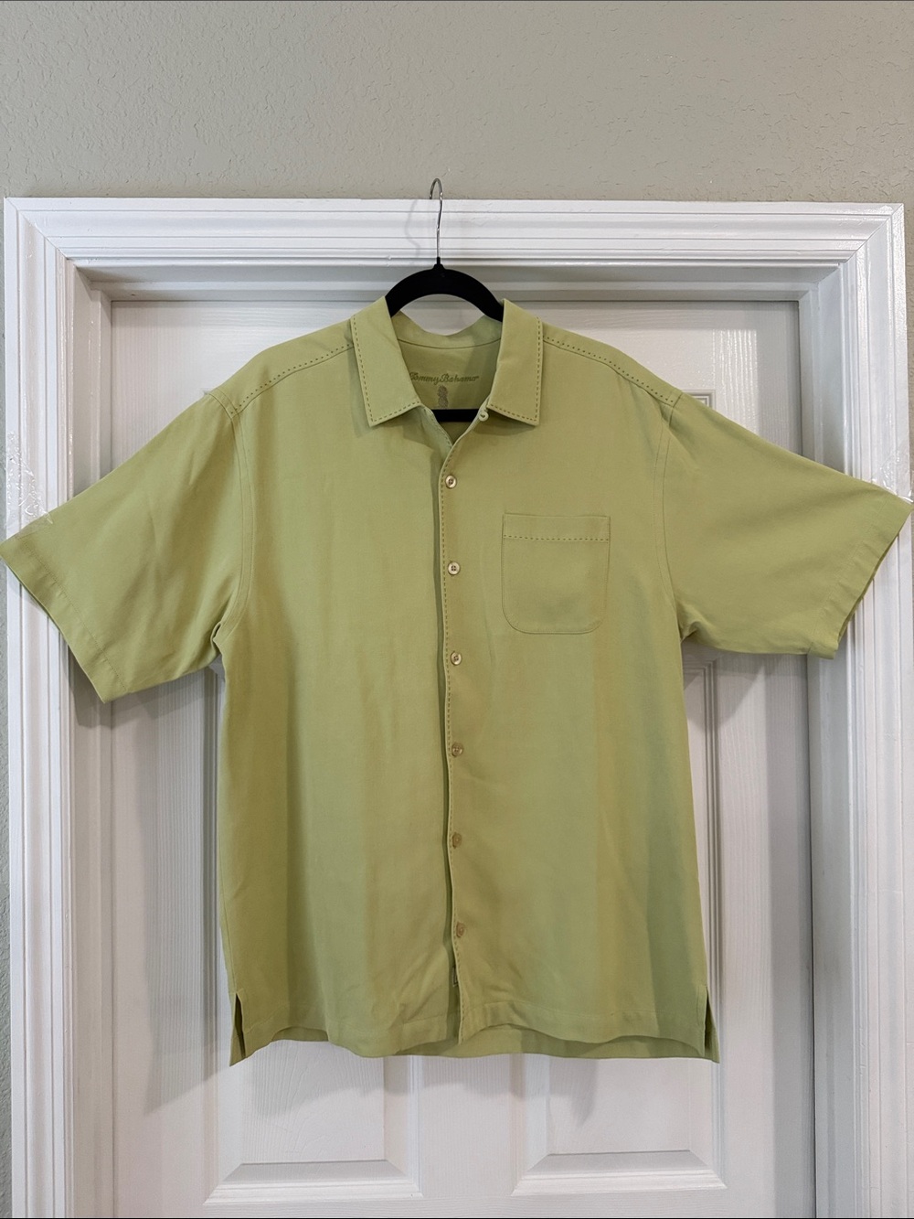 Tommy Bahama Silk Men's M Medium Short Sleeve Button-Down Shirt - Light Olive